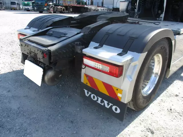 平成30年05月中古大型トラクタヘッドボルボトラックの画像20