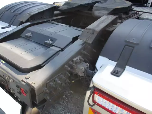 平成30年05月中古大型トラクタヘッドボルボトラックの画像21