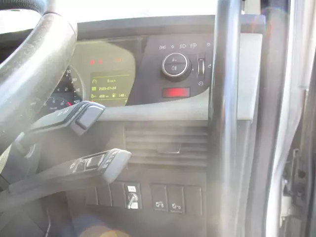 平成30年05月中古大型トラクタヘッドボルボトラックの画像34