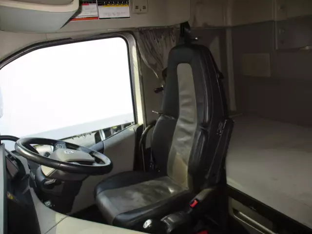 平成30年05月中古大型トラクタヘッドボルボトラックの画像47