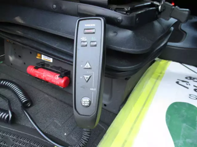 平成30年05月中古大型トラクタヘッドボルボトラックの画像48