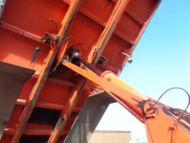 平成26年03月中古大型ダンプ三菱ふそうスーパーグレートの画像15