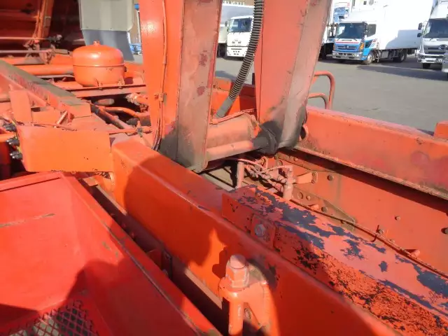 平成26年03月中古大型ダンプ三菱ふそうスーパーグレートの画像17