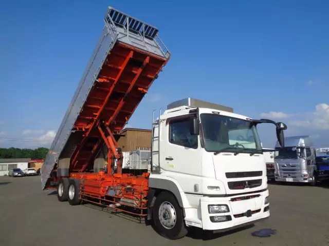平成26年03月中古大型ダンプ三菱ふそうスーパーグレートの画像10