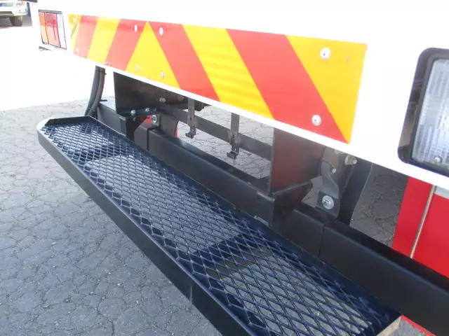 令和02年12月中古小型冷凍バン・ウィングいすゞエルフの画像16