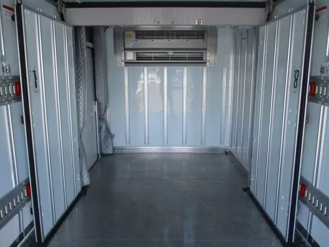 令和02年12月中古小型冷凍バン・ウィングいすゞエルフの画像29