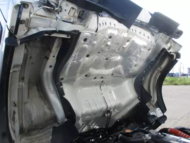 令和02年12月中古小型冷凍バン・ウィングいすゞエルフの画像42