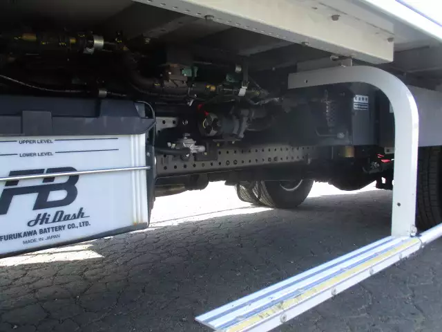 令和02年12月中古小型冷凍バン・ウィングいすゞエルフの画像9