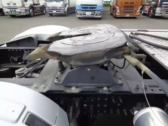 令和04年03月中古大型トラクタヘッド日産UDクオンの画像12