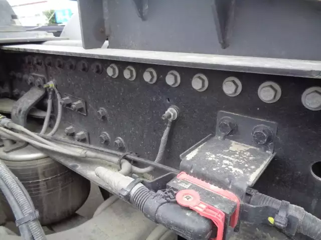 令和04年03月中古大型トラクタヘッド日産UDクオンの画像15