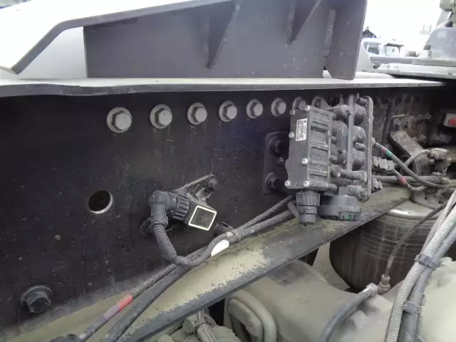 令和04年03月中古大型トラクタヘッド日産UDクオンの画像17