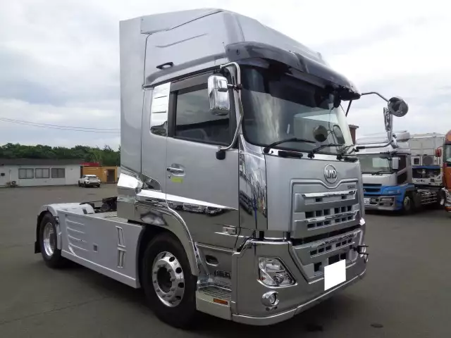 令和04年03月中古大型トラクタヘッド日産UDクオンの画像3