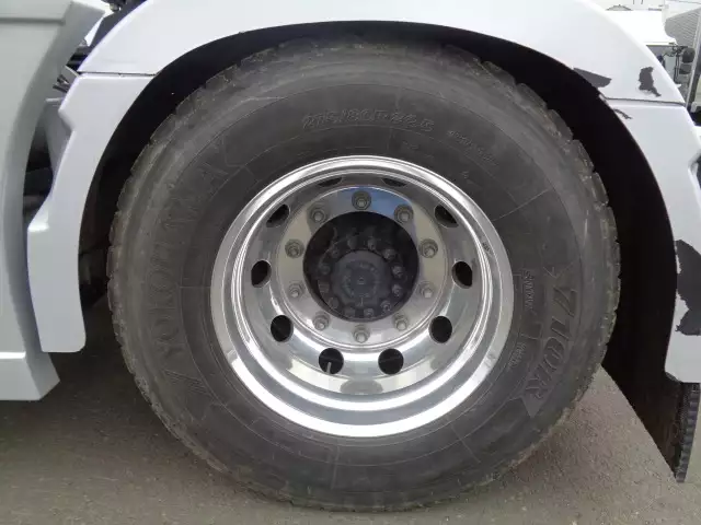 令和04年03月中古大型トラクタヘッド日産UDクオンの画像23