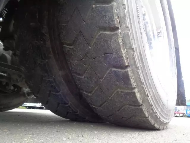 令和04年03月中古大型トラクタヘッド日産UDクオンの画像25