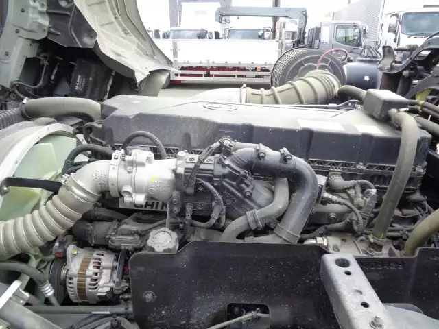 令和04年03月中古大型トラクタヘッド日産UDクオンの画像45