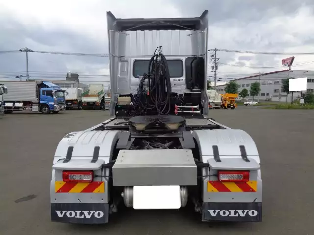 令和04年03月中古大型トラクタヘッド日産UDクオンの画像6