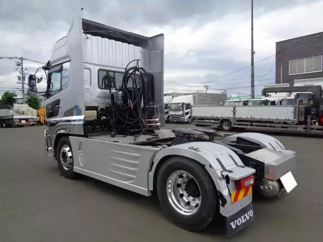 令和04年03月中古大型トラクタヘッド日産UDクオンの画像7