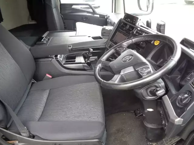 平成30年03月中古大型冷凍バン・ウィング三菱ふそう三菱の画像30