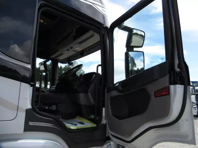 令和03年02月中古大型トラクタヘッドスカニアスカニアの画像27