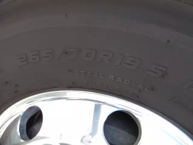 令和03年04月中古増トンアルミバン・ウィングいすゞフォワードの画像10