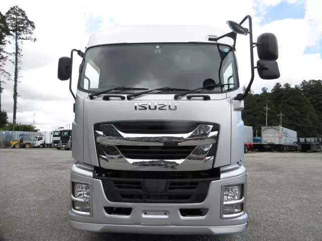 平成29年03月中古大型トラクタヘッドいすゞギガの画像2