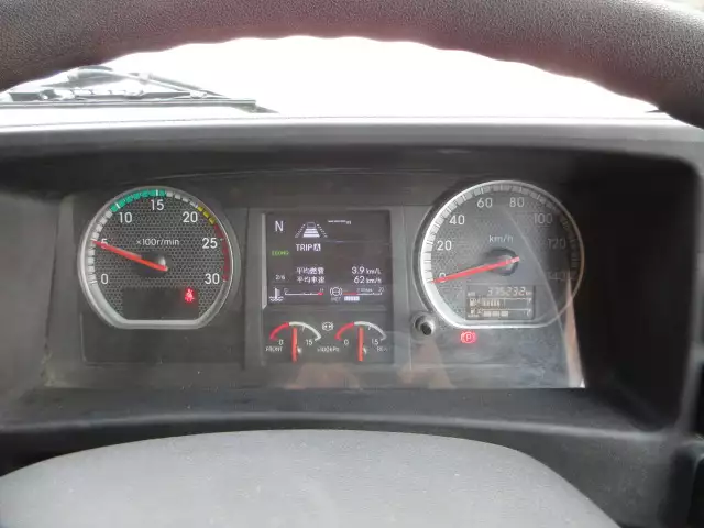 平成29年03月中古大型トラクタヘッドいすゞギガの画像28