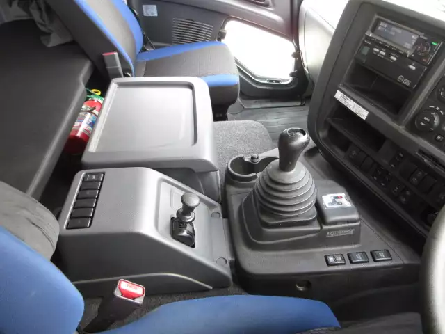 平成29年03月中古大型トラクタヘッドいすゞギガの画像30