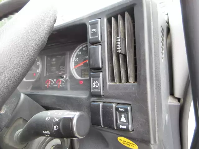 平成29年03月中古大型トラクタヘッドいすゞギガの画像36