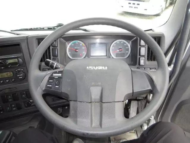 平成29年03月中古大型トラクタヘッドいすゞギガの画像37