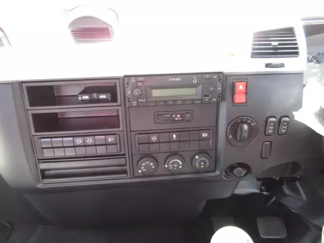 令和05年08月中古増トンクレーン付三菱ふそうファイターの画像35