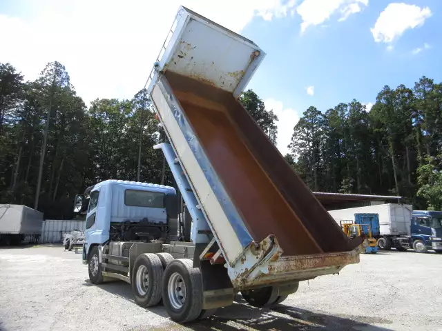 平成25年10月中古大型ダンプ三菱ふそうスーパーグレートの画像12