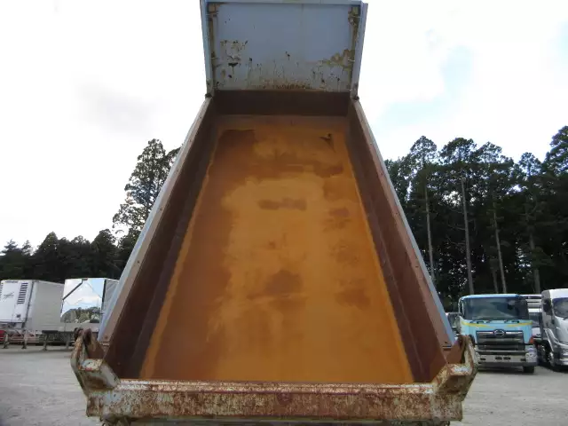 平成25年10月中古大型ダンプ三菱ふそうスーパーグレートの画像28