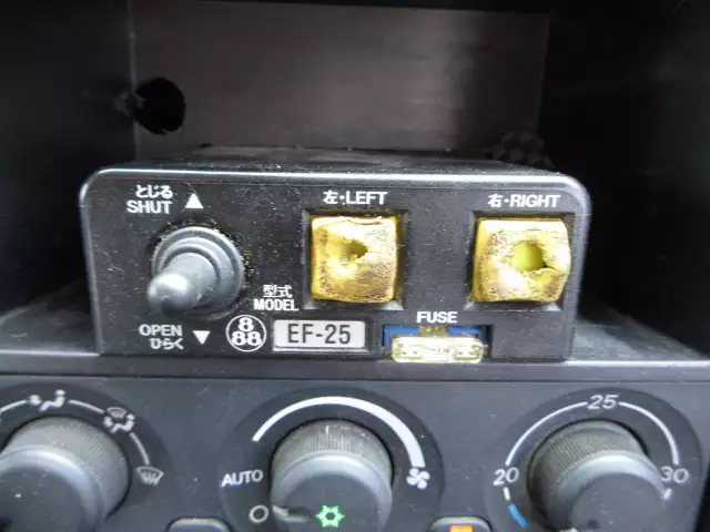 平成25年10月中古大型ダンプ三菱ふそうスーパーグレートの画像38