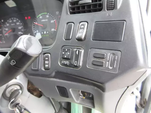 平成25年10月中古大型ダンプ三菱ふそうスーパーグレートの画像40