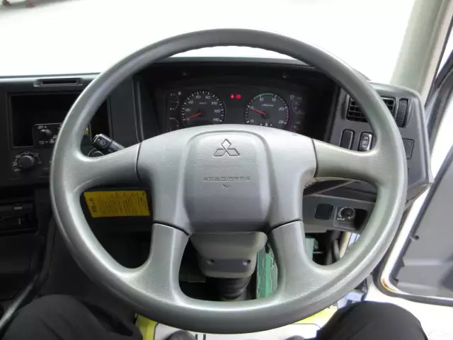 平成25年10月中古大型ダンプ三菱ふそうスーパーグレートの画像42