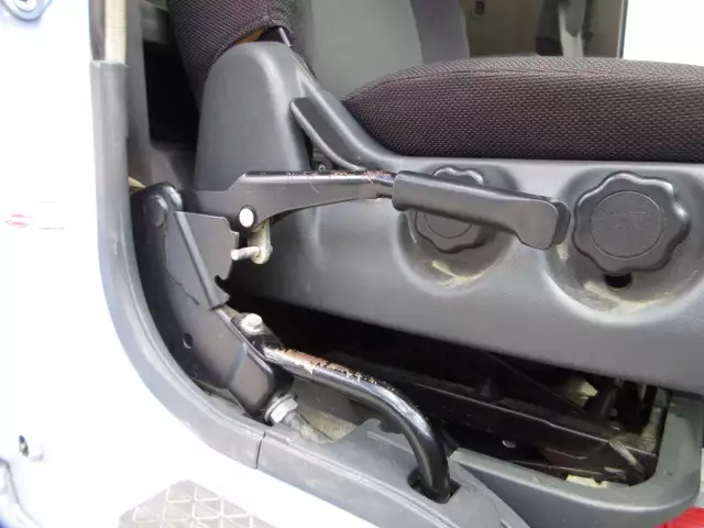 平成25年10月中古大型ダンプ三菱ふそうスーパーグレートの画像49