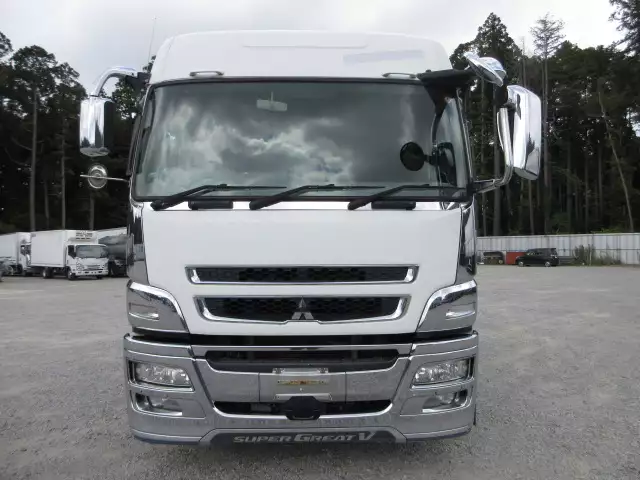 平成27年10月中古大型トラクタヘッド三菱ふそうスーパーグレートの画像2
