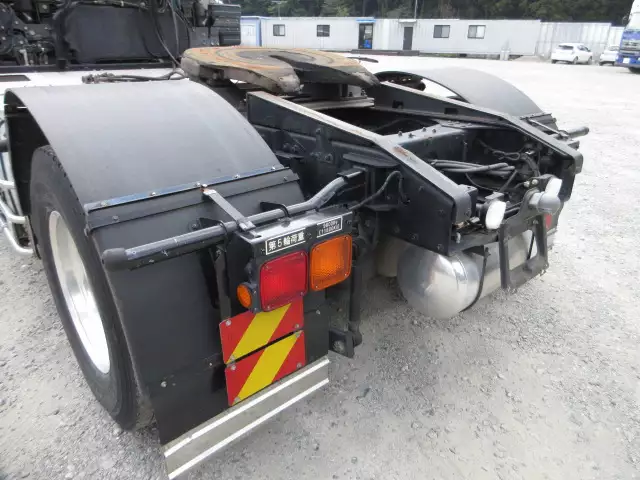 平成27年10月中古大型トラクタヘッド三菱ふそうスーパーグレートの画像18