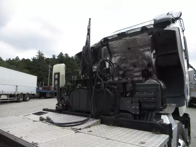 平成27年10月中古大型トラクタヘッド三菱ふそうスーパーグレートの画像26