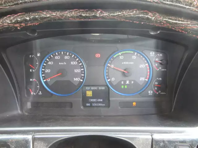 平成27年10月中古大型トラクタヘッド三菱ふそうスーパーグレートの画像29