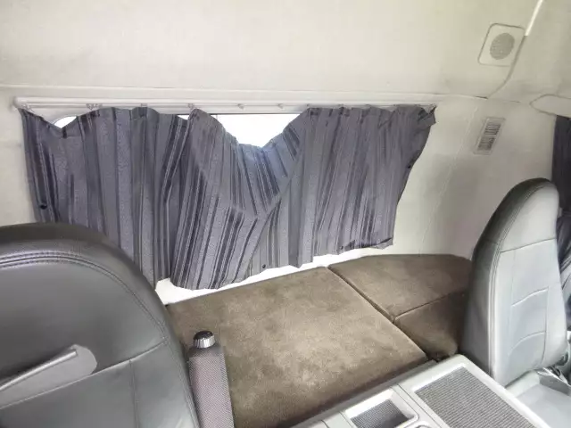 平成27年10月中古大型トラクタヘッド三菱ふそうスーパーグレートの画像46