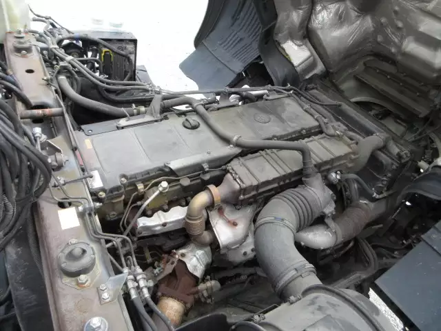 平成27年10月中古大型トラクタヘッド三菱ふそうスーパーグレートの画像49