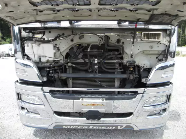 平成27年10月中古大型トラクタヘッド三菱ふそうスーパーグレートの画像56