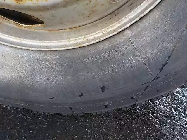 平成16年09月中古大型トラクタヘッド日産UDニッサンディーゼルの画像5