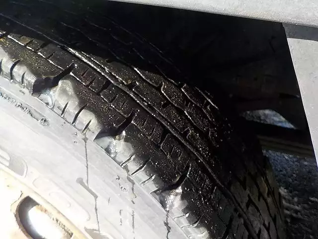 平成16年09月中古大型トラクタヘッド日産UDニッサンディーゼルの画像7