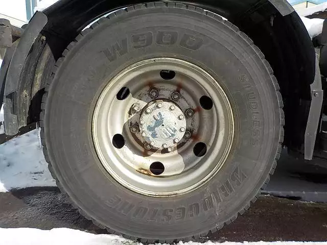 平成16年09月中古大型トラクタヘッド日産UDニッサンディーゼルの画像8