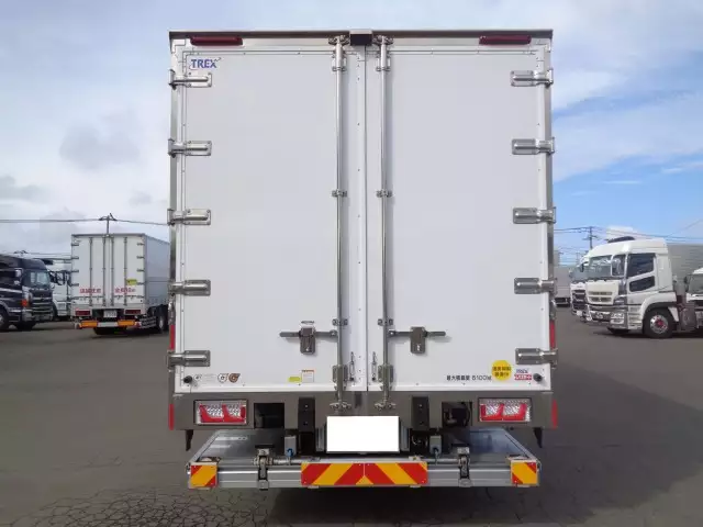 平成30年09月中古増トン冷凍バン・ウィング日野レンジャーの画像6