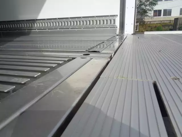 平成30年09月中古増トン冷凍バン・ウィング日野レンジャーの画像10