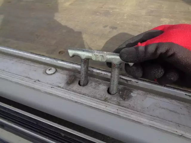 平成27年10月中古中型アルミバン・ウィング日産UDコンドルの画像13