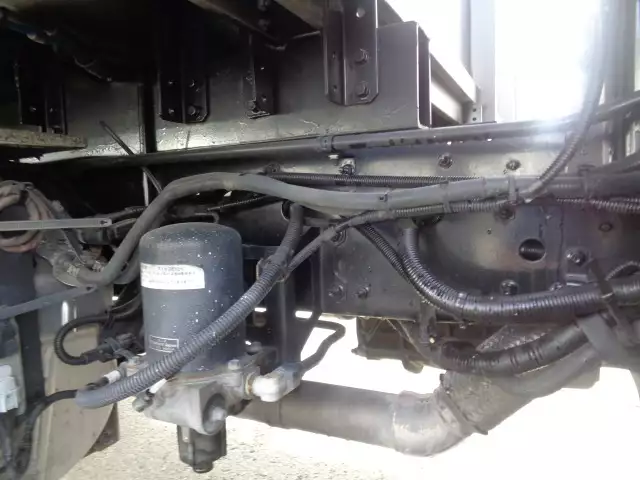 平成27年10月中古中型アルミバン・ウィング日産UDコンドルの画像28